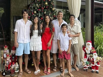 Márcio Garcia surge em momento especial com a família para curtir o Natal 31 Marcio Garcia surge em momento especial com a familia para