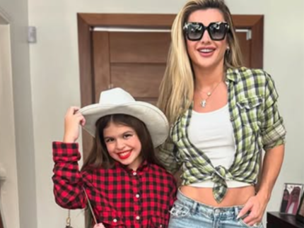 Mirella Santos fala sobre estilo de vida e sucesso da filha: “Ela postou e viralizou” 31 Mirella Santos fala sobre estilo de vida e sucesso da filha: “Ela postou e viralizou”