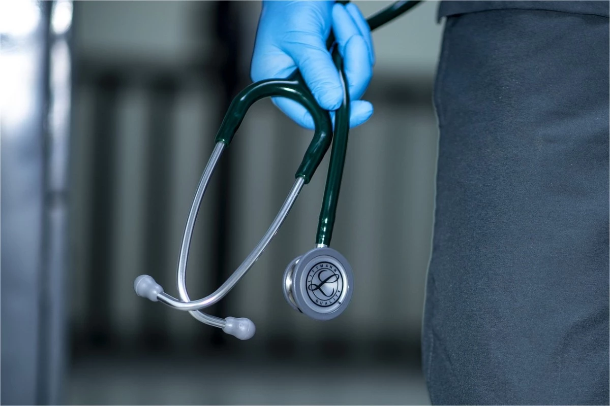 Querida cantora passa por traqueostomia após colocar marca-passo e seguirá internada por tempo indeterminado 33 Querida cantora passa por traqueostomia apos colocar marca passo e seguira