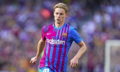 R 10 bilhoes nos cofres do Barca Nike renova contrato