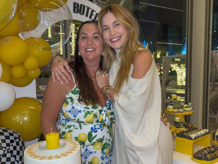 Um mimo! Virginia se surpreende com pedido de Margareth para o Dia das Mães 31 Virginia homenageia a mãe em festa de aniversário: “Você é meu exemplo”