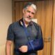 William Bonner quebra o braco Estava correndo de bicicleta e