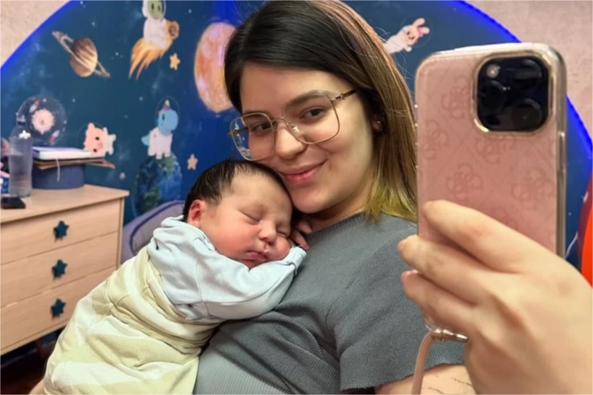‘Sem forças’: Viih Tube faz desabafo no 1º mês de vida do filho caçula, que segue internado 31 ‘Sem forcas Viih Tube faz desabafo no 1o mes de