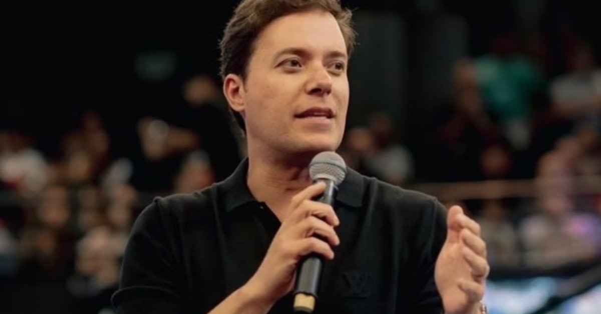 André Valadão se revolta ao ser perguntado se 'vendia franquias da Lagoinha'; pastor deu resposta forte 31 Andre Valadao se revolta ao ser perguntado se vendia franquias