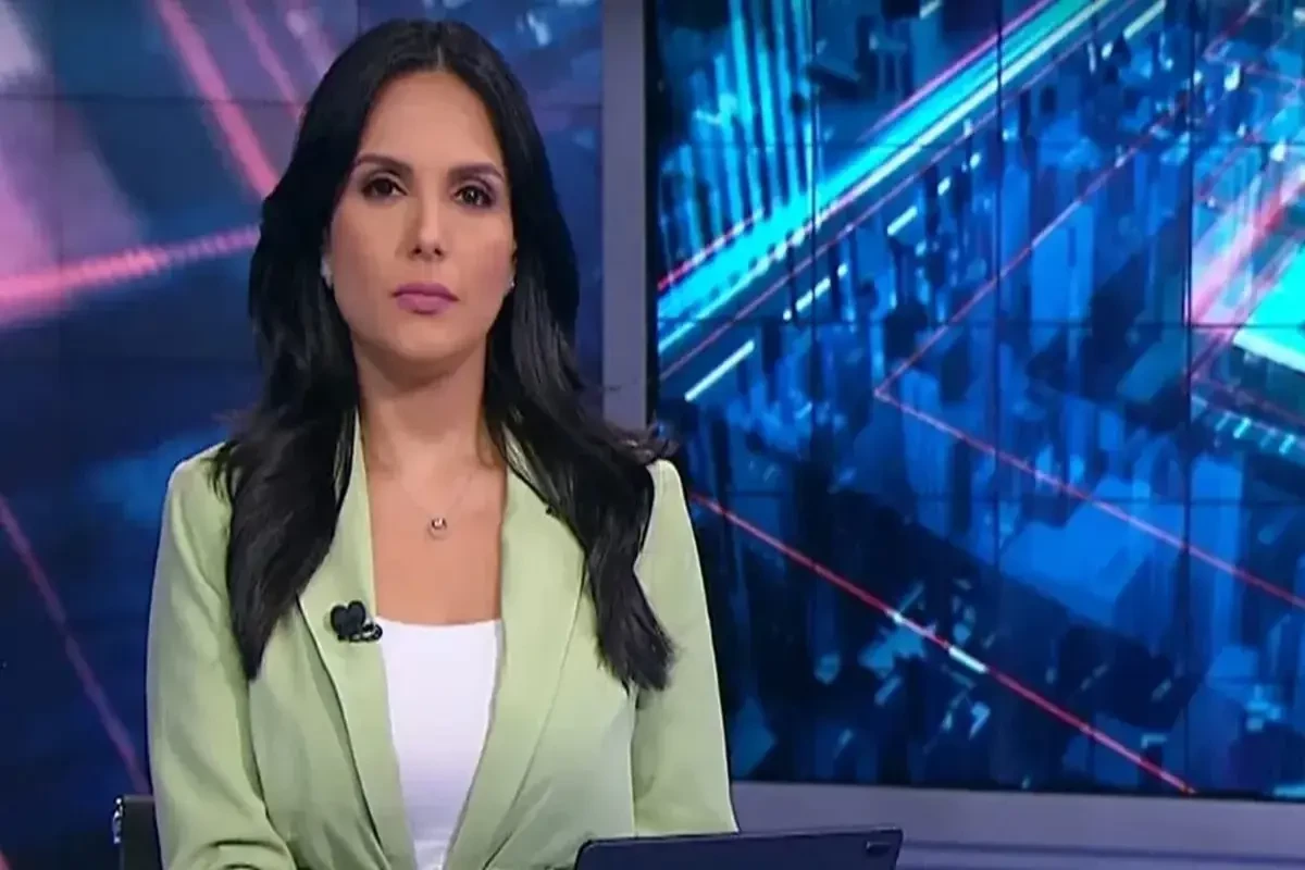 Antes de ser demitida, Márcia Dantas teria sido advertida por fazer dancinhas sensuais nos estúdios SBT 31 Antes de ser demitida Marcia Dantas teria sido advertida por
