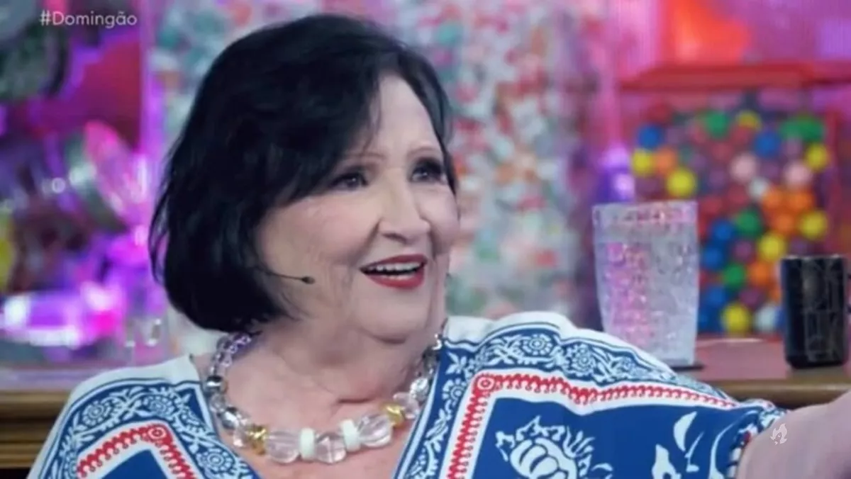 Apos internacao e cirurgia dona Dea Lucia manda recado