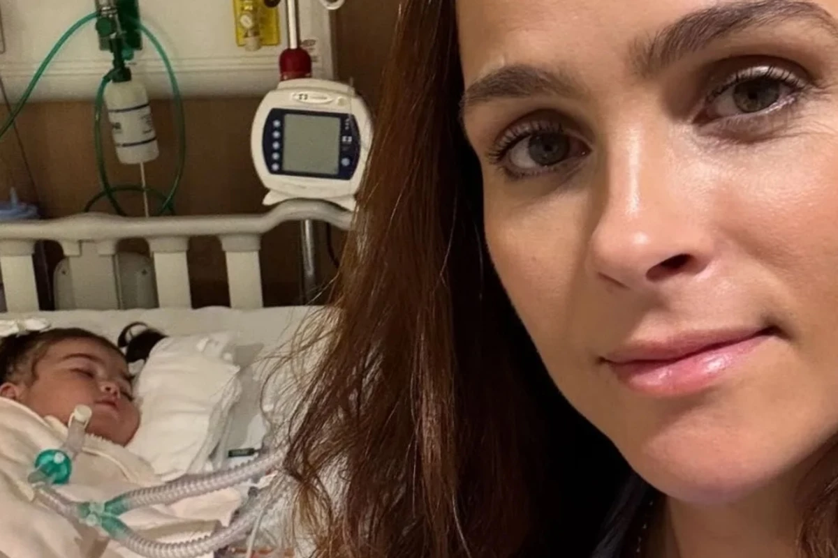 Com a filha na UTI, Letícia Cazarré desabafa como foi a chegada de 2025: ‘E ela passou…’ 35 Com a filha na UTI Leticia Cazarre desabafa como foi