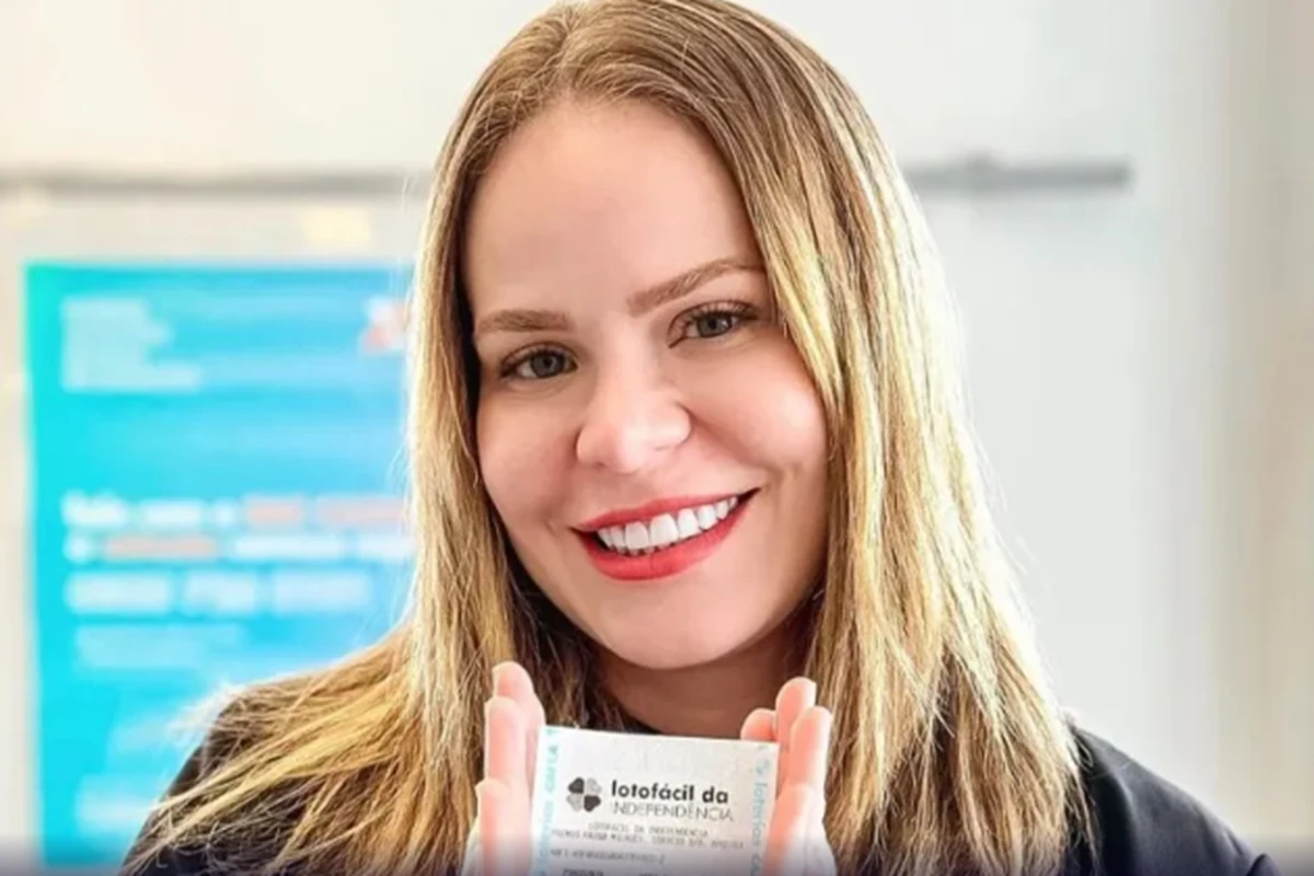 Conhecida por sua sorte, ex-BBB Paulinha Leite fatura bolada com jogo na Mega da Virada 31 Conhecida por sua sorte ex BBB Paulinha Leite fatura bolada com