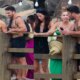 Em clima de romance Grazi Massafera e flagrada com modelo