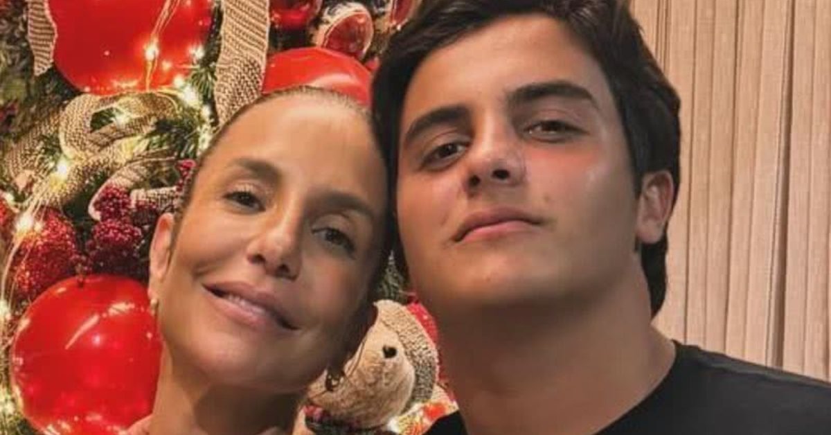 Filho de Ivete Sangalo chama atenção no palco e recebe avaliação da mãe: ‘Muito forte para mim’ 31 Filho de Ivete Sangalo chama atencao no palco e recebe