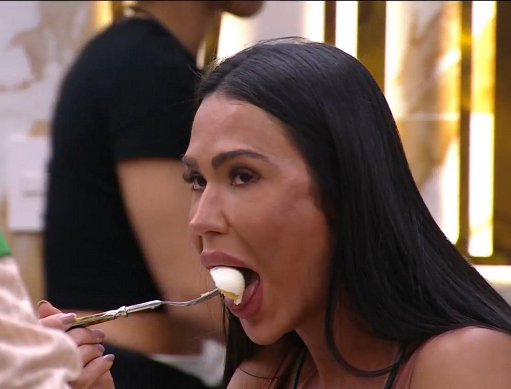 Gracyanne come 9 ovos por dia no BBB: excesso faz mal? Entenda 37 Gracyanne (foto Reprodução Redes Sociais)