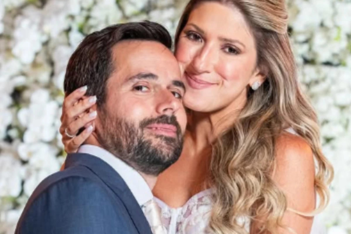 Grávida! Dani Calabresa anuncia gravidez do 1º filho com fotos do marido desmaiado e diverte fãs 31 Gravida Dani Calabresa anuncia gravidez do 1o filho com fotos