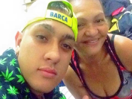 MC Bin relembra ultimos momentos com a mae e reflete