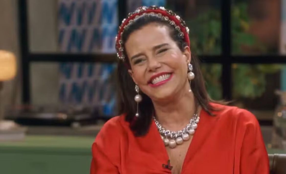 Narcisa Tamborindeguy dispensa rótulo de socialite: “É muito pequeno para o que eu sou” 33 Narcisa Alfinetei (4)