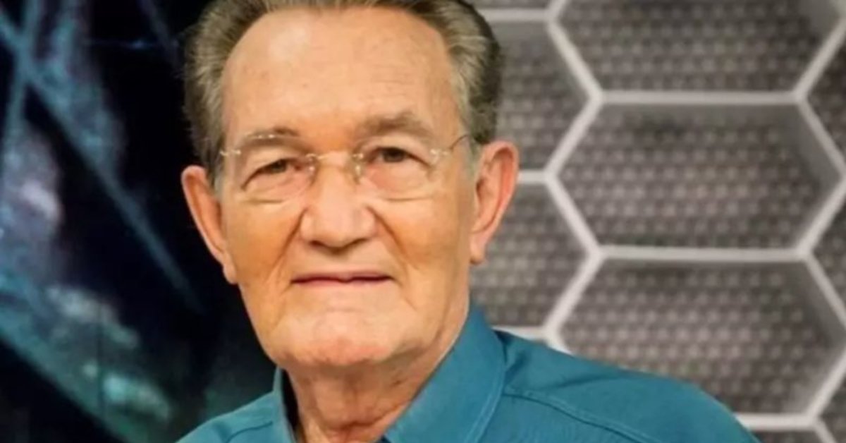 Segundo jornal, Léo Batista está internado em estado grave: 'Debilitado' 31 Segundo jornal Leo Batista esta internado em estado grave Debilitado