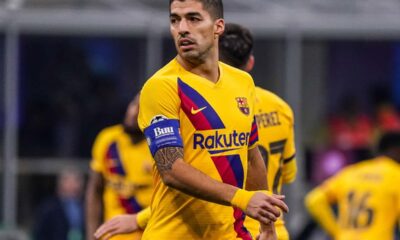 VIDEO Luis Suarez vira heroi ao salvar homem de tentativa
