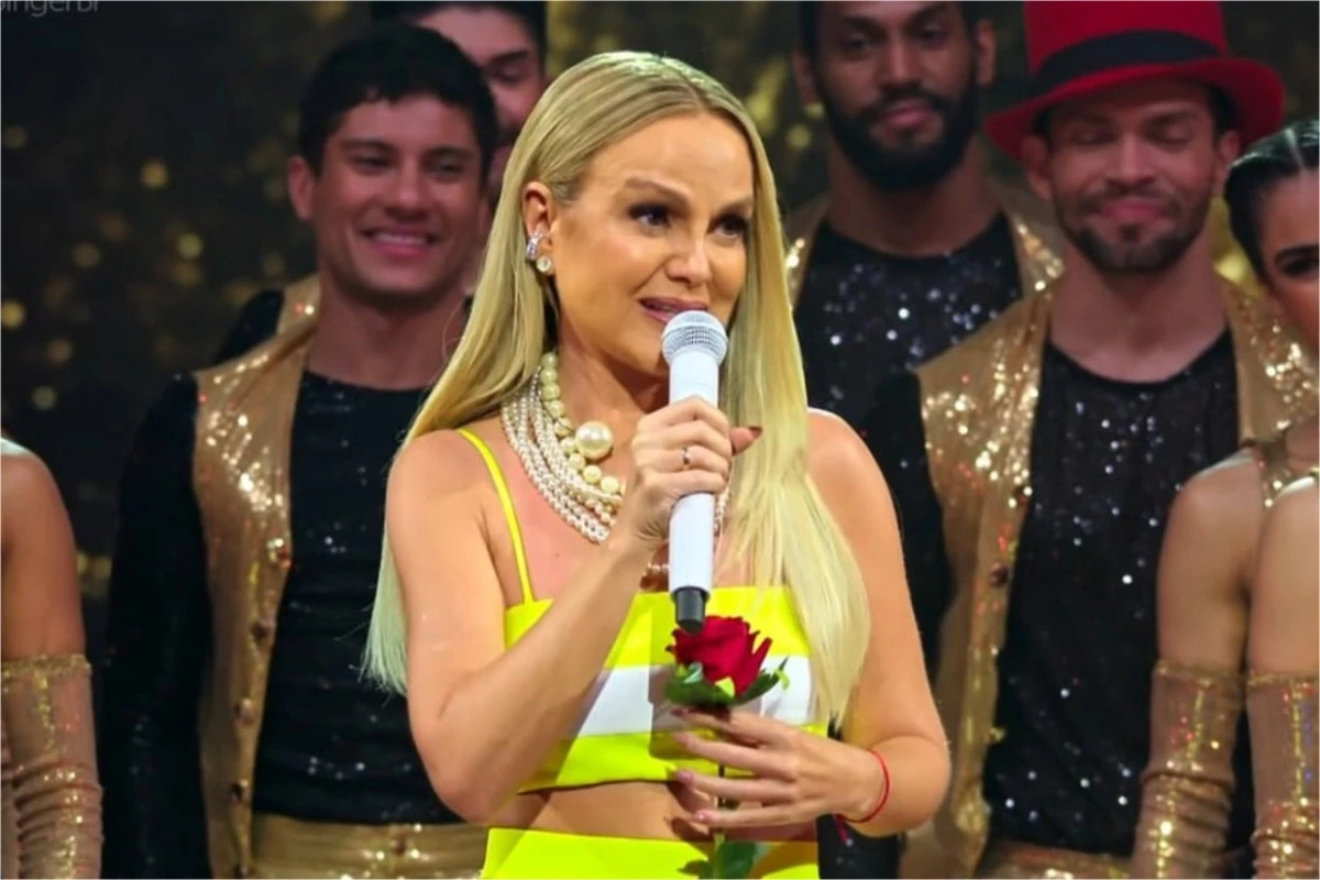 Vídeo: Eliana fica aos prantos na Globo, entrega rosa à mãe e diz que ela é o seu ‘amuleto da sorte’ 35 Video Eliana fica aos prantos na Globo entrega rosa a