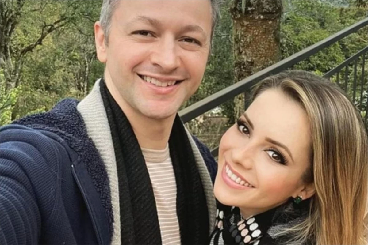 Vídeo: Sandy é flagrada ao lado do ex-marido em passeio fora do Brasil 31 Video Sandy e flagrada ao lado do ex marido em passeio