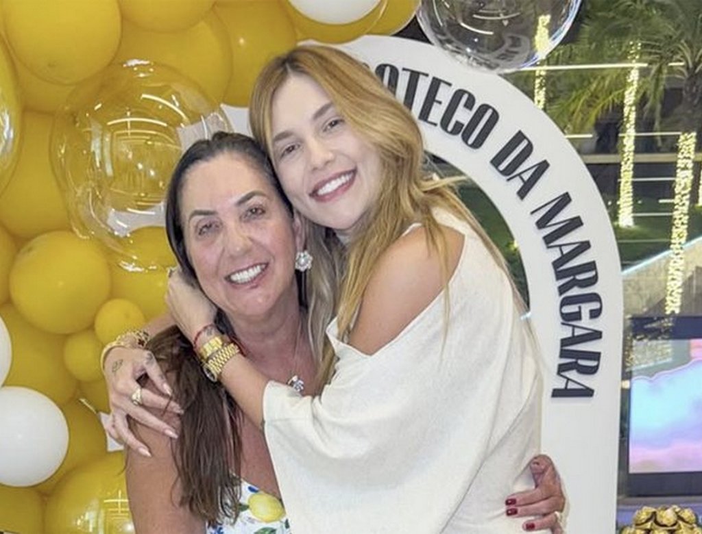 Virginia e mãe (foto Reprodução Redes Sociais)