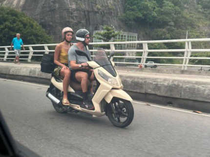 Vrum, Vrum! José Loreto leva Alane Dias, seu novo amor, para um passeio de moto 31 Vrum Vrum Jose Loreto leva Alane Dias seu novo amor