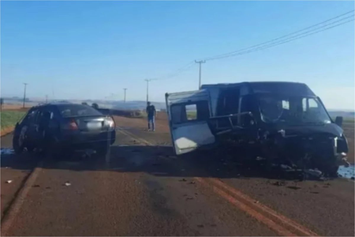 Acidente com veiculo de dupla sertaneja deixa um obito e