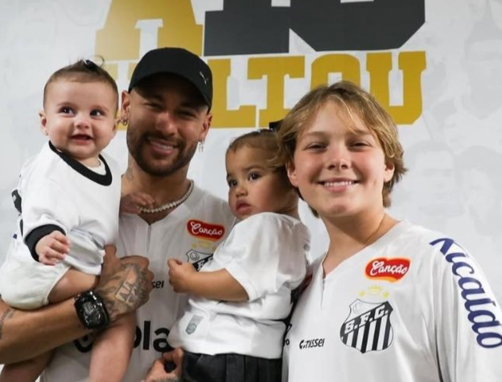 Amanda rebate críticas sobre o quarto da filha com Neymar 37 Neymar E Filhos (foto Reprodução Redes Sociais)