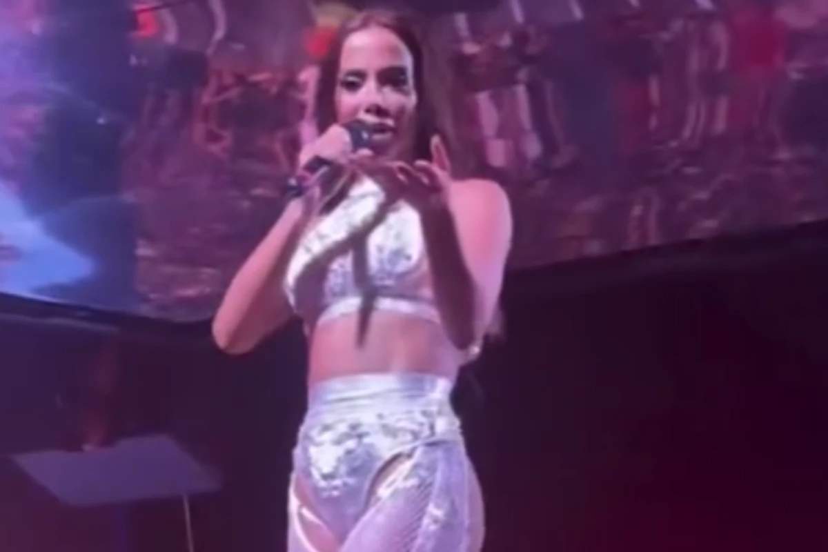 Anitta dá o que falar ao fazer crítica a convidados durante show: ‘Igual ao resto…’ 31 Anitta da o que falar ao fazer critica a convidados