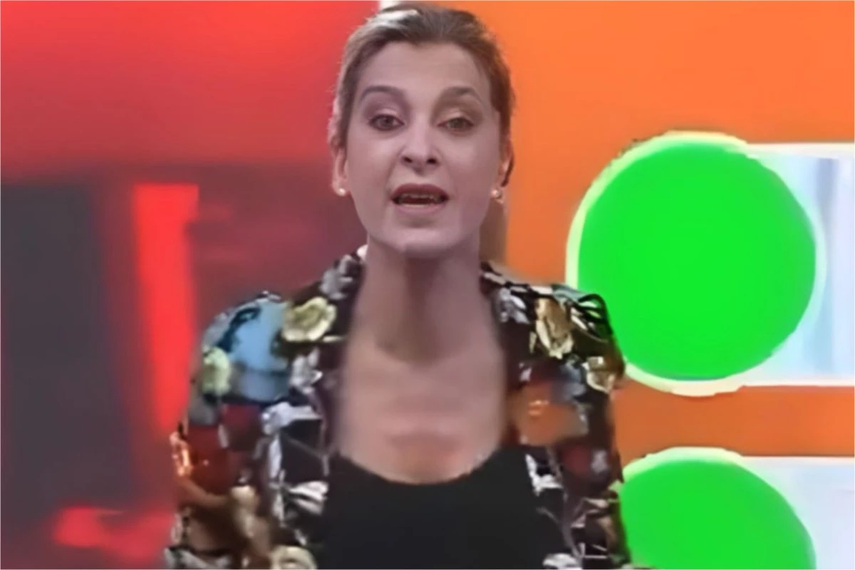 Apresentadora surta durante programa ao vivo, grita com todos e vai embora 31 Apresentadora surta durante programa ao vivo grita com todos e
