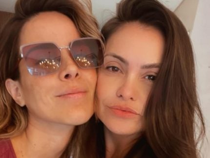 Atriz flagrada em piscina com Dado se encontra com Wanessa: “Muito preocupadas” 31 Atriz flagrada em piscina com Dado se encontra com Wanessa