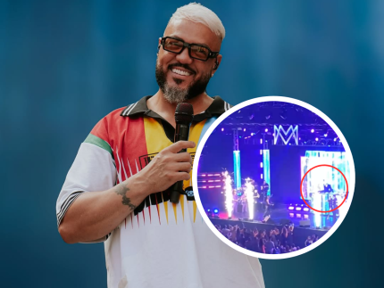 Belo assusta fãs ao desequilibrar e cair durante show no Rio 31 Belo assusta fas ao desequilibrar e cair durante show no