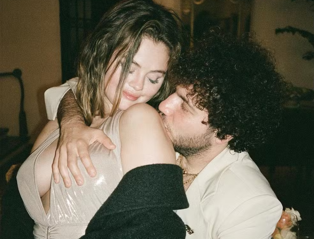 Benny Blanco revela rituais de banho e choca Selena Gomez 37 Benny Blanco revela rituais de banho e choca Selena Gomez