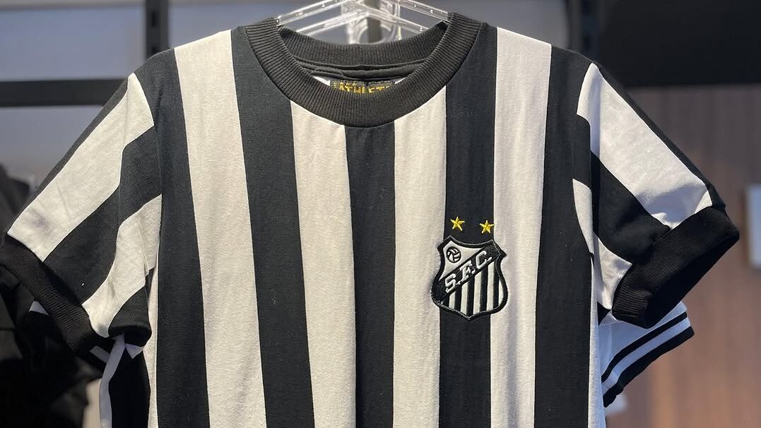Camisa azul está de volta! Santos e Umbro dão data para o uniforme 31 Camisa azul esta de volta Santos e Umbro dao data