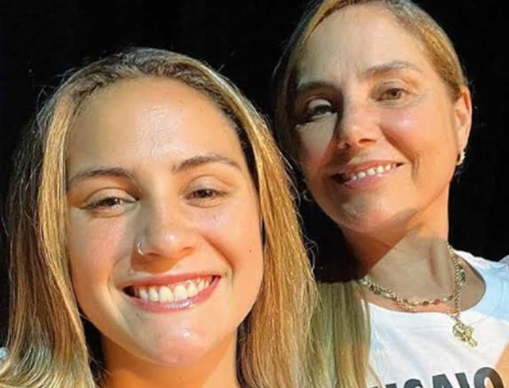 Filha de Heloísa Périssé, famosa por rap viral, é neta de Chico Anysio e não herdou nada 37 Heloísa e Luísa Perissé (Foto: Reprodução/Redes Sociais)