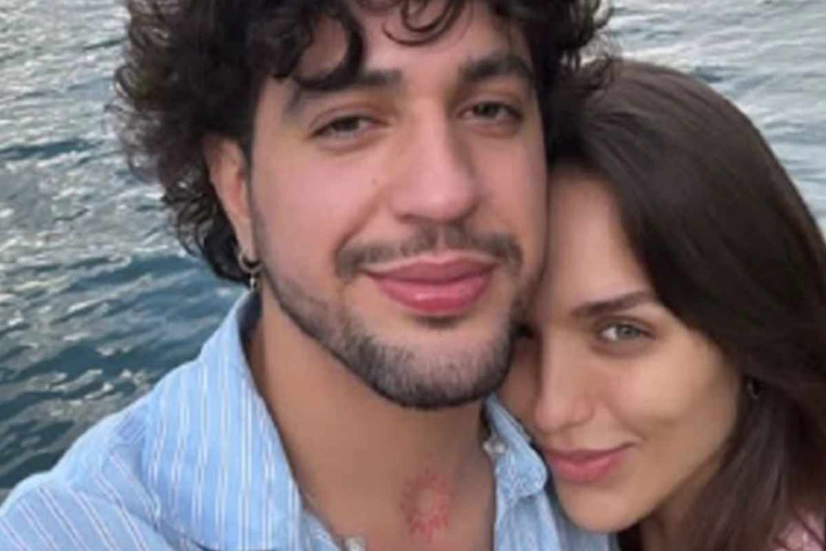 Grávida? Namorado de Rafa Kalimann faz declaração em show e atriz se pronuncia: ‘Agora eu sou pai’ 31 Gravida Namorado de Rafa Kalimann faz declaracao em show e
