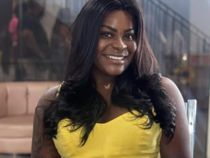 Jojo Todynho desabafa sobre desafios apos cirurgias plasticas Tive crise