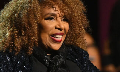 Morre a cantora Roberta Flack aos 88 anos