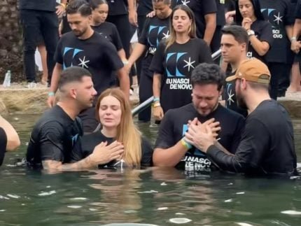 Nao preciso me batizar para ter engajamento diz Viih apos