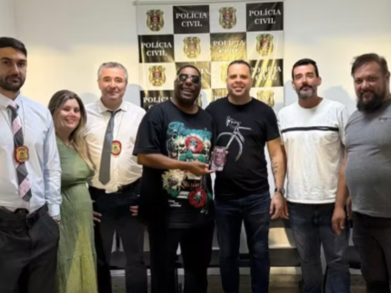 Polícia recupera celular de Netinho de Paula, roubado durante assalto armado 31 Policia recupera celular de Netinho de Paula roubado durante assalto