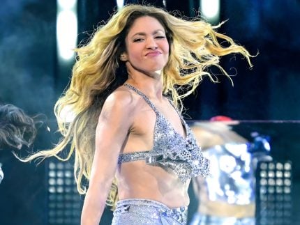 Shakira despista fãs e imprensa ao deixar gravação na Globo 31 Shakira despista fas e imprensa ao deixar gravacao na Globo