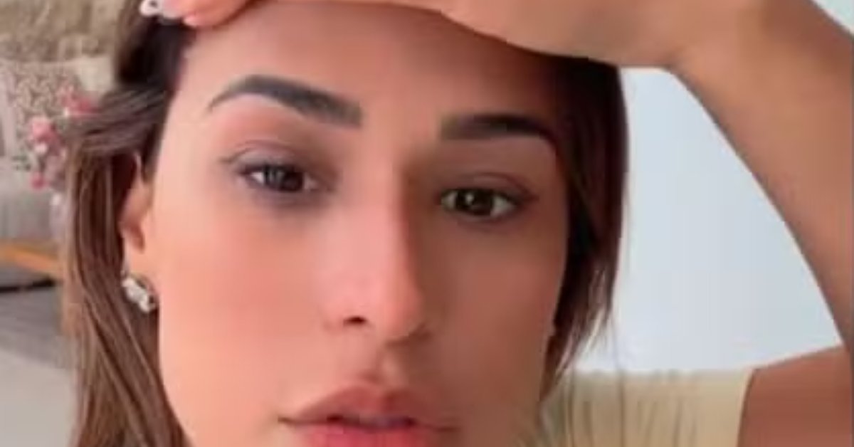 Simone Mendes revela que passou por cirurgia no rosto, explica o motivo e mostra cicatriz; vídeo 31 Simone Mendes revela que passou por cirurgia no rosto