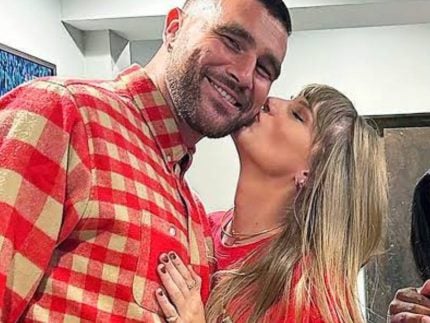 Taylor Swift ganha R$ 570 mil em presentes de Travis Kelce no Dia dos Namorados 31 Taylor Swift ganha R 570 mil em presentes de Travis