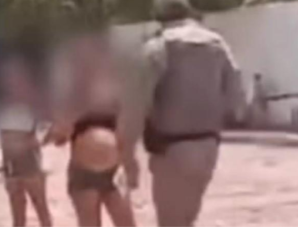 VEJA VÍDEO: Policial Militar agride grávida de 8 meses com cassetete 35 (foto Reprodução Redes Sociais)