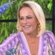 Ana Maria Braga abre album de momentos romanticos ao lado