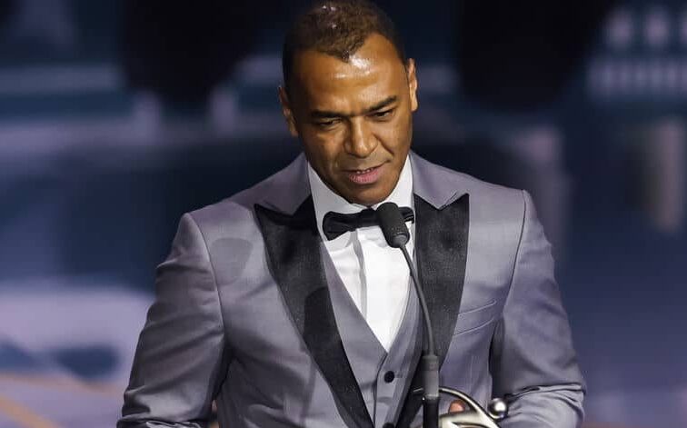 Cafu se envolve em negociação bilionária em compra de clube brasileiro 31 Cafu se envolve em negociacao bilionaria em compra de clube