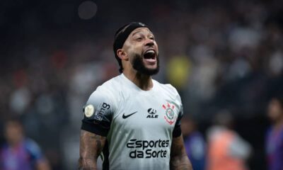 Corinthians dispara na frente e domina publico receita e audiencia