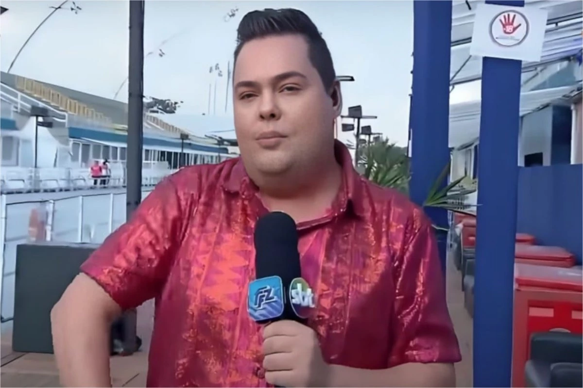 Equipe do Fofocalizando é assaltada durante cobertura do Carnaval; um repórter ficou ferido 31 Equipe do Fofocalizando e assaltada durante cobertura do Carnaval um