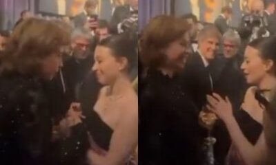 Fernanda Torres cumprimenta Mikey Madison vencedora do Oscar de Melhor