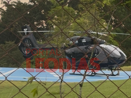 Neymar foi rejeitado por uma das modelos em festinha: “Não está acostumado com nãos” 31 Helicoptero de Neymar chega a festinha com mulheres assessoria diz