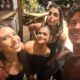 Maisa compartilha foto com Shawn Mendes e registro conquista fas
