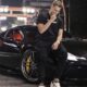 Patrimonio luxuoso Jon Vlogs tem Ferrari e fatura mais de